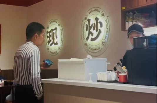 要求免葱被商家回复“做不了”，餐食是否“个性化”该听谁的