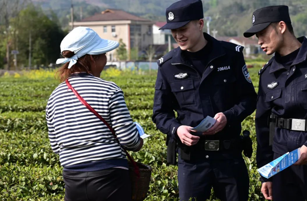 茶庵铺镇派出所全力护航春茶生产