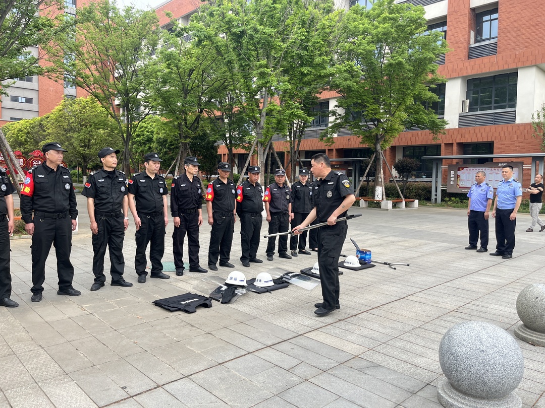  南县职业中等专业学校：筑牢校园安全墙，共演防暴反恐剧