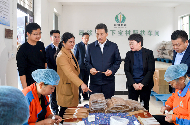 许忠建在靖州、通道调研时强调：发展壮大县域主特产业 更好带动群众增收致富