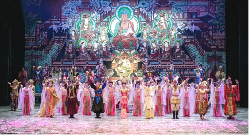 艺评｜陈果：一场穿越千年的敦煌绮梦——评民族舞剧《丝路花雨》