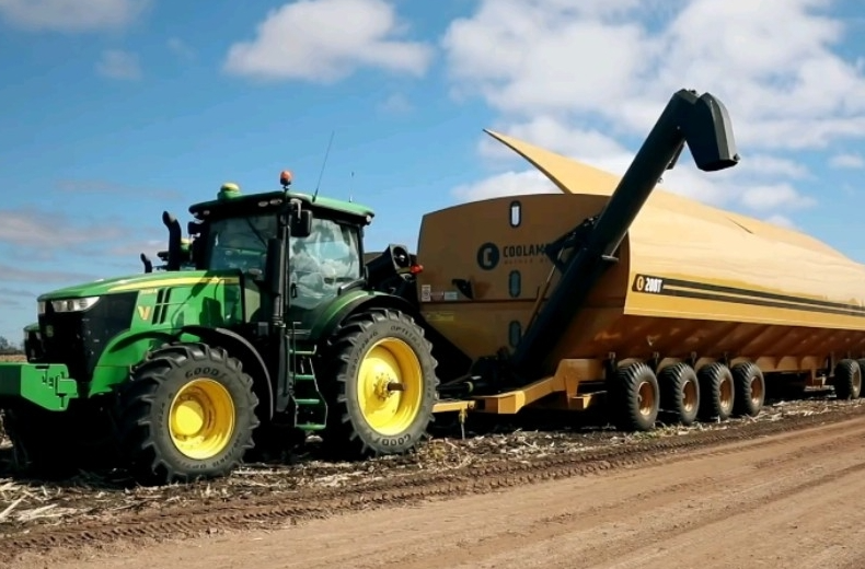 Hunan-made Grain Hopper Wagons Exported to Brazil