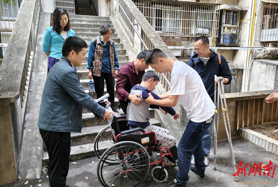 天心区首位困难重度残疾人集中照护对象顺利入住