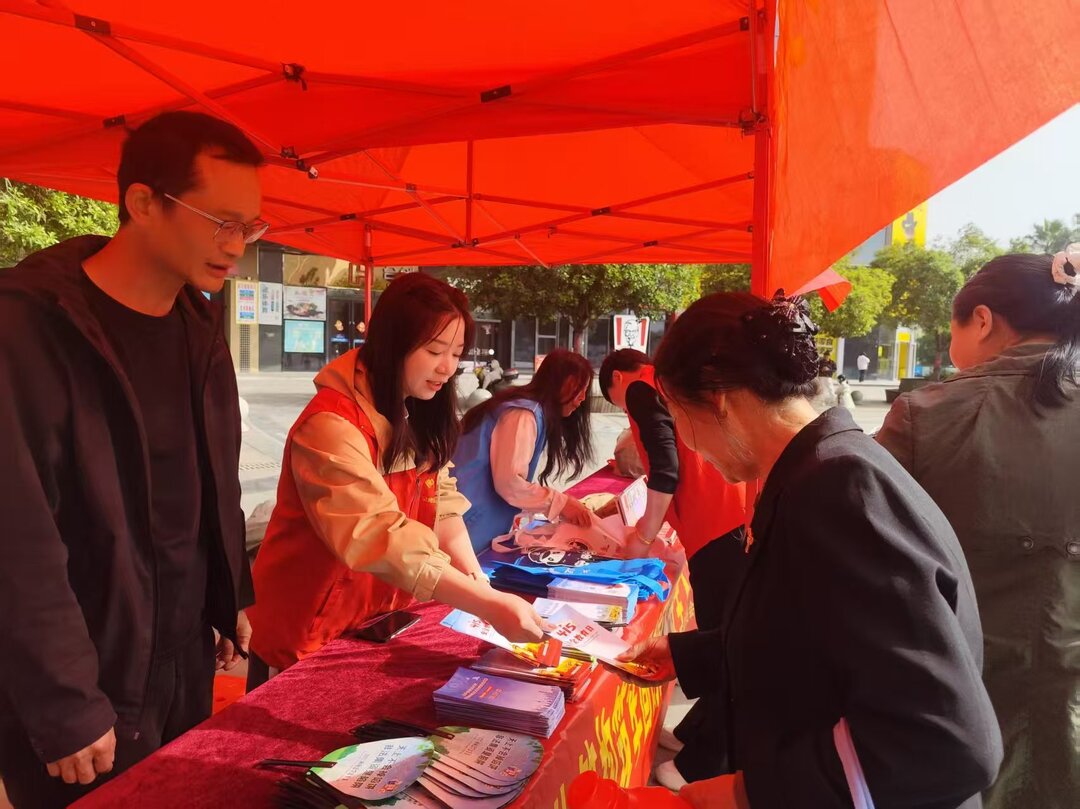 衡陽(yáng)市呆鷹嶺司法所開(kāi)展“全民國(guó)家安全教育日”法治宣傳活動(dòng)