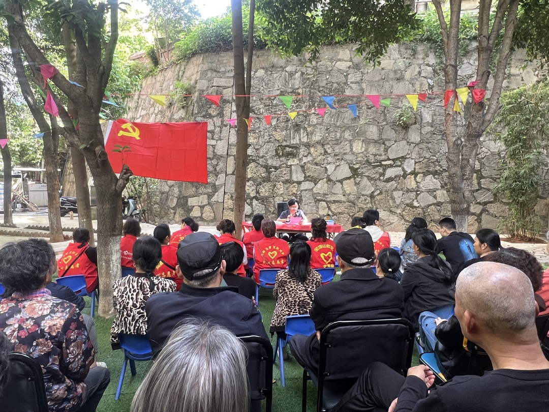 宝塔山社区：“庭院党课”形式“活”起来、服务“实”起来