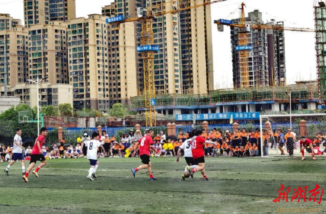衡阳市珠晖区苗圃小学：足尖飞扬 球动童心
