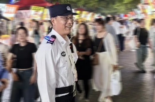 长沙公安这位“白衬衣”民警拟获湖南省先进工作者表彰