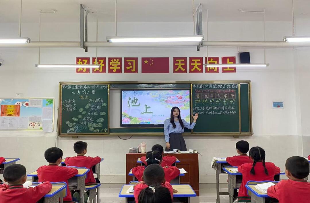 写好中国字，当好中国人——祁东文武学校小一年级语文教学从写字抓起