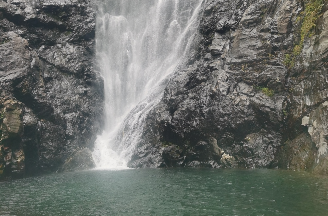 跋山觀瀑——游千家峒大泊水瀑布