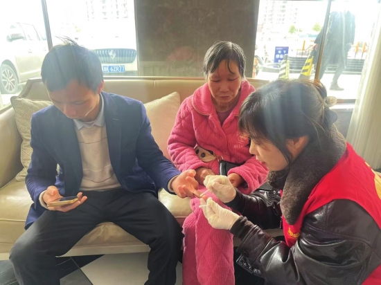 30多年他一直记得家乡的雪