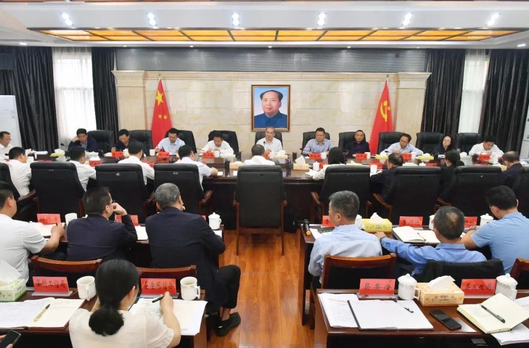 刘革安深入慈利县调研