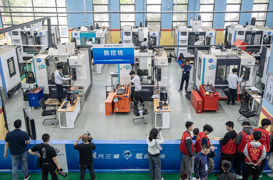 图集 | 技能争锋竞匠心