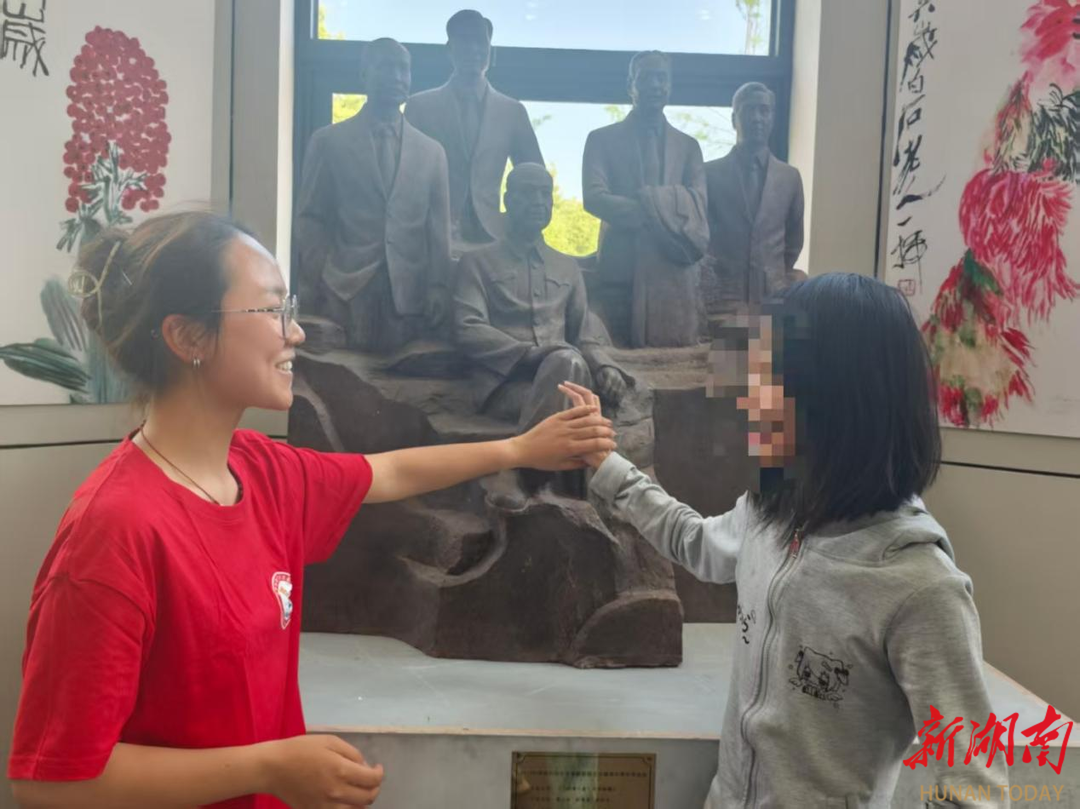 湘潭市雨湖区志愿者协会：陪孩子找寻心中的那缕亮光