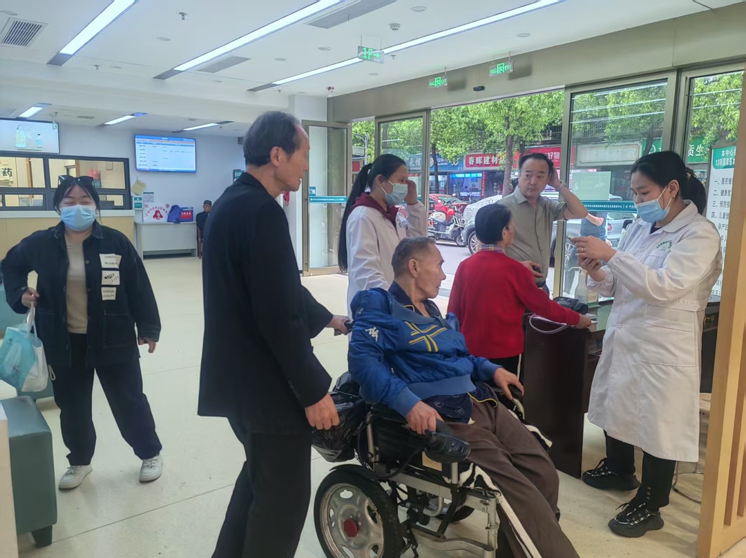 碧沙湖社区：多方聚力解民忧 温情守护暖夕阳