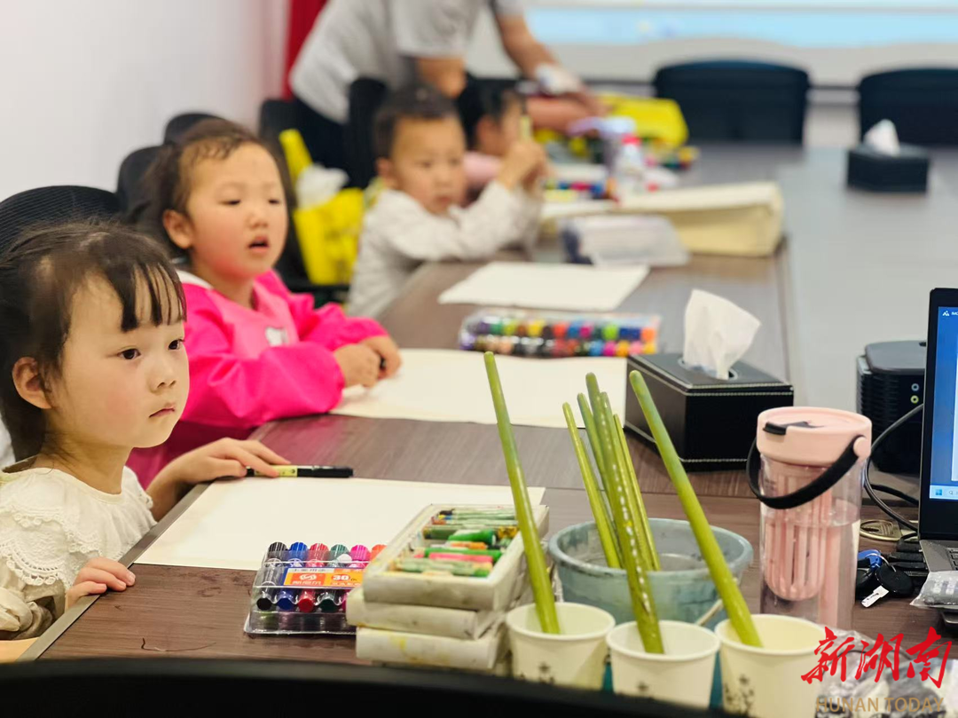 黎托街道沙湾社区：“沙湾学苑”惠民课堂，有知有“味”