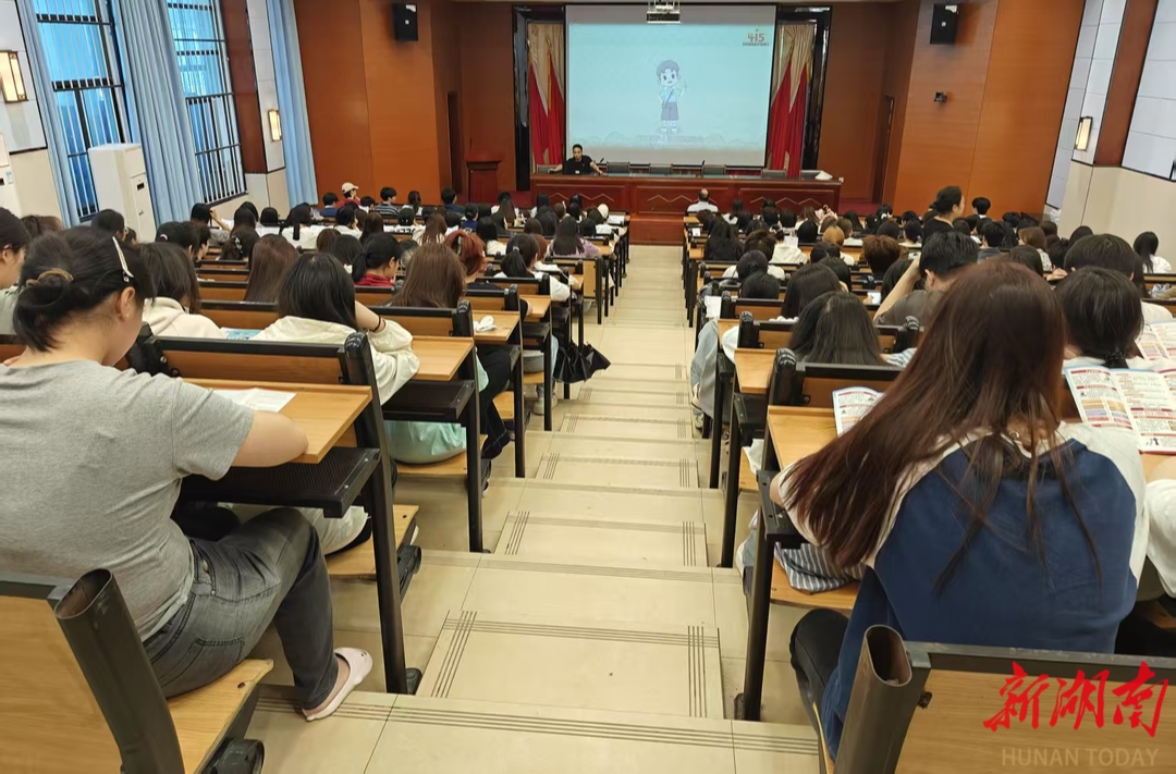 推動國家安全意識深入人心，望城區(qū)司法局開展全民國家安全教育日系列普法活動
