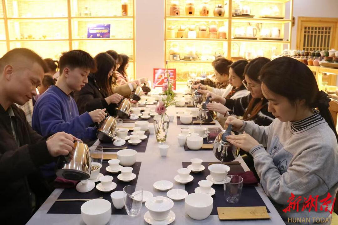 夜校开进青创小店，南县解锁青年“充电” 新场景