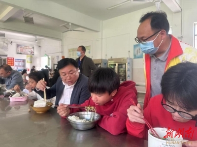 科技賦能 強化監(jiān)管 郴州市北湖區(qū)多管齊下守護校園“舌尖安全”