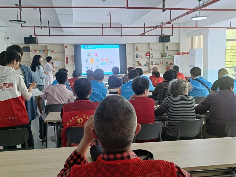 裕南街街道开展“湘当有爱·残障同行”健康助残活动