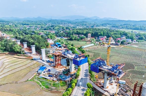 Shaoyang-Yongzhou High-speed Railway Steps up Construction