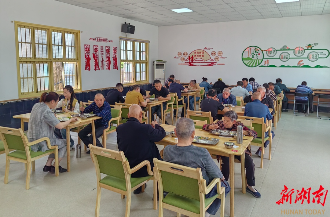 望城区：助餐服务守护老年人的幸福“食”光