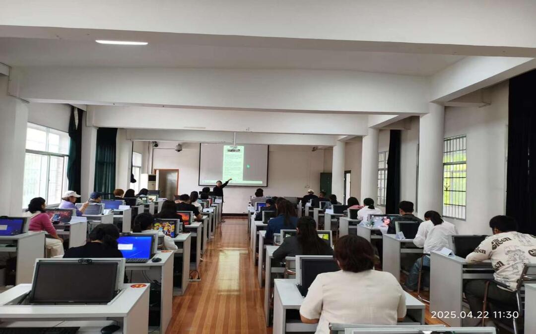 湘西州首期人工智能训练师培训班开班啦~