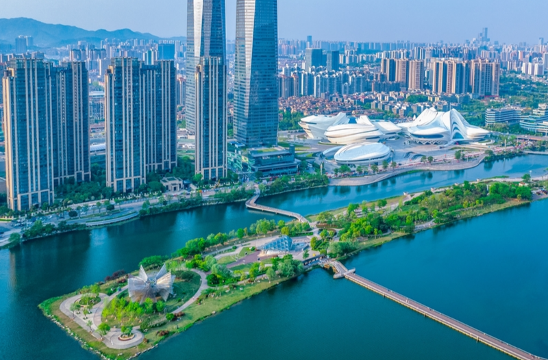 守护一江碧水 铸就生态华章——记湘新水务八年治水实践