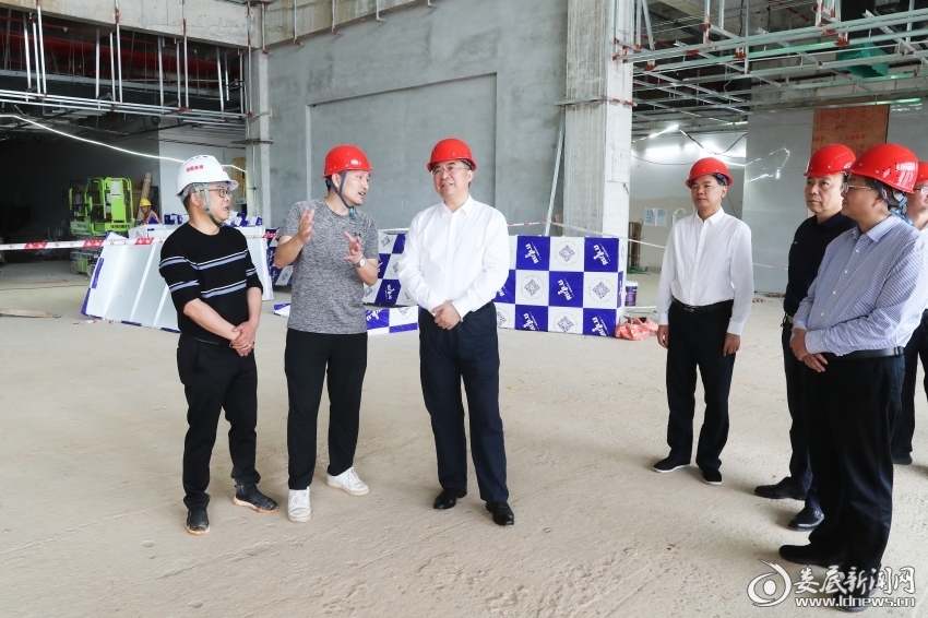 邹文辉调研国家区域医疗中心建设
