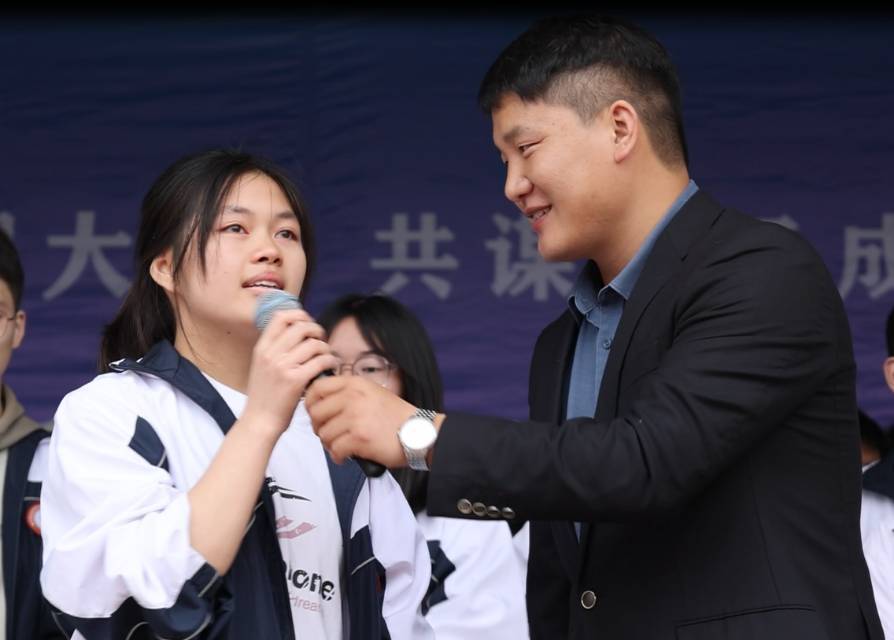 邵东十中：三千师生及家长共赴成长之约