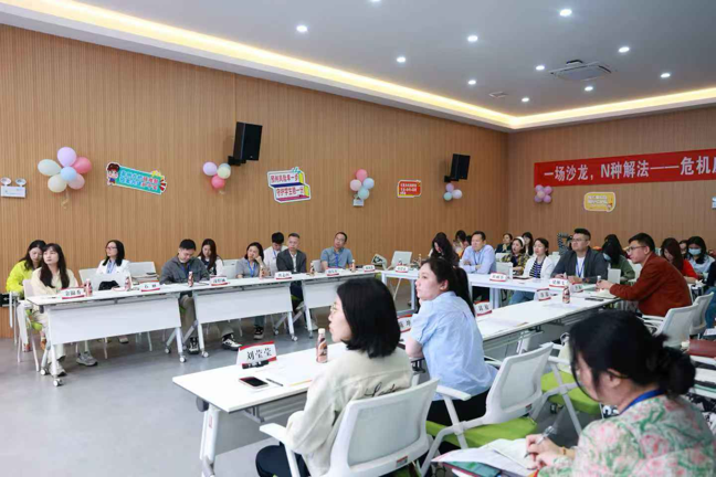 湖南现代物流职业技术学院举办“校园危机事件应对”辅导员专题沙龙活动