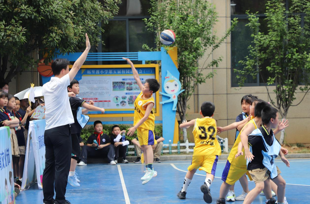 高新区柘里渡小学：热爱“篮”不住，追“球”不停步