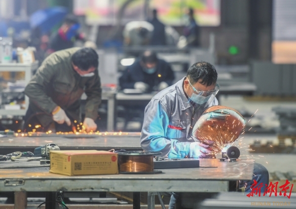 图片新闻丨道县：“监督+服务”为企业松绑减负