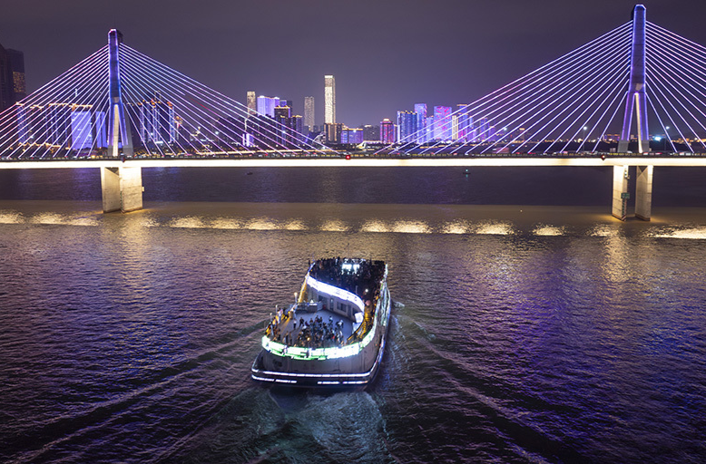 夜游湘江  风光无限