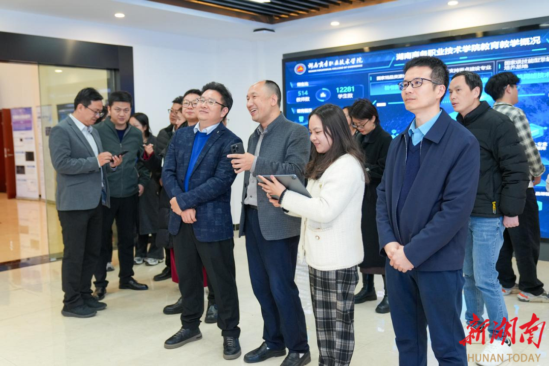 毛政珍：一位职教老师的“数智突围战”