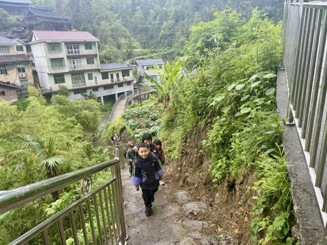 守护侗乡学子安全，新晃着力构建乡村校园防护网