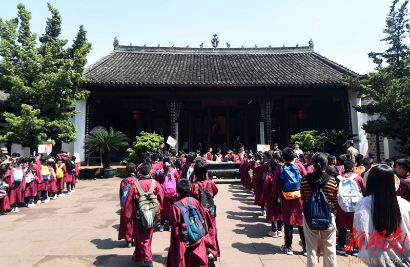 三苏故里研学热