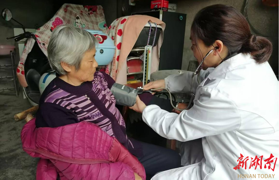 安乡：签约进万家 健康有“医”靠  