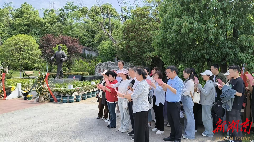 岳阳名城诵读百姓讲堂举办活动纪念张超