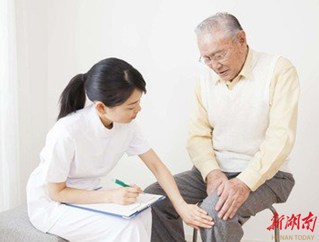 警惕！身體這些信號(hào)，可能暗示骨頭在“變松”
