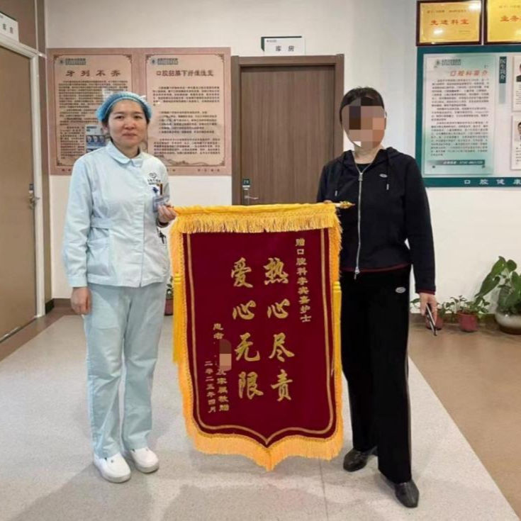 用電話架起生命通道 這名護(hù)士值得點(diǎn)贊！