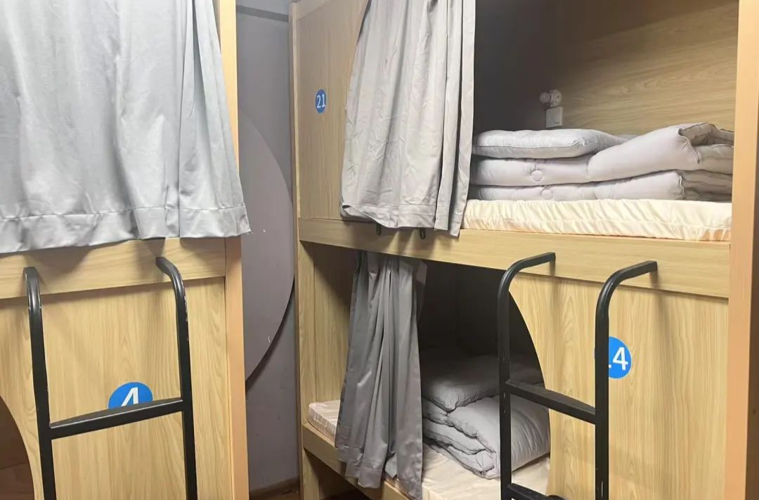 40元一晚，“五一”满客！长沙青年旅舍迎来大批00后游客：有人为了省钱，有人想体验氛围