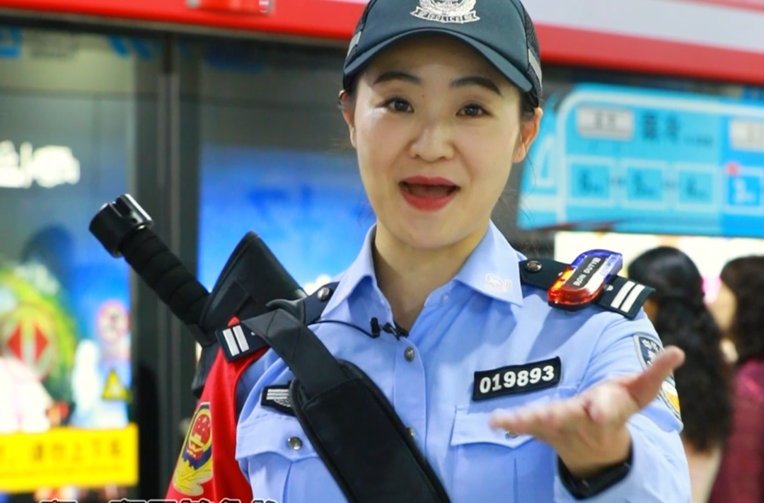 地鐵穿行長沙 跟著警花的City Tour超好玩@五一商圈
