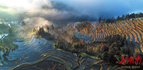 五一“趣”娄底·图集|亿年奇观、千年梯田、十里峭壁、烟火美食……“五一”假期一键解锁