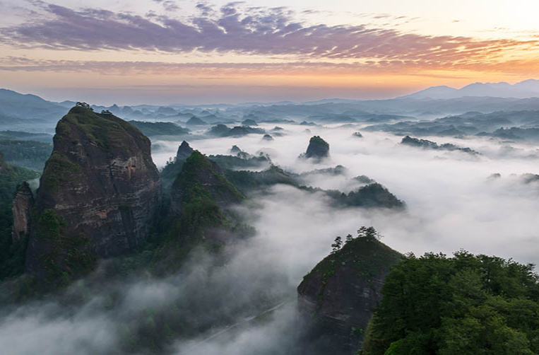 丹霞胜景美