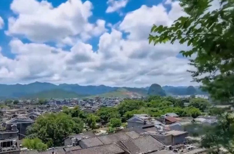“特种兵式”旅游→慢度假 国内多个景区实行“一票游多日”