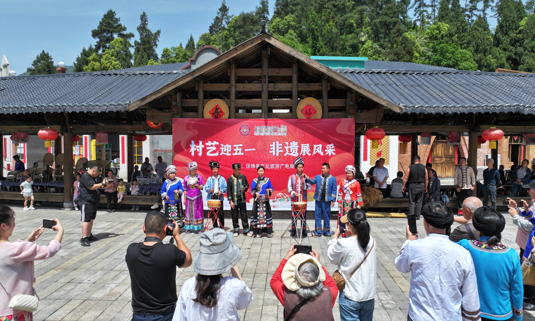 保靖縣：村廚小村煙火起 玩轉(zhuǎn)非遺趕大集