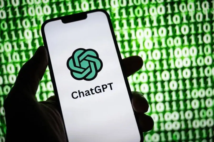 假日·奇闻｜女子疯狂爱上ChatGPT，并决定与结婚20年丈夫离婚
