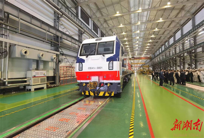 Hunan-made Broad-gauge Electric Locomotive Delivered to Kazakhstan