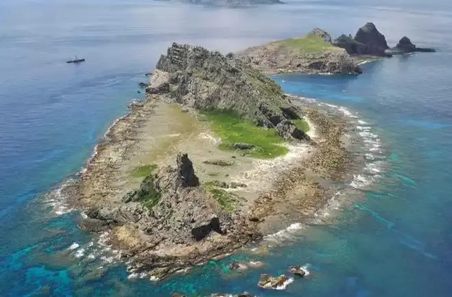日本民用飞机侵闯我钓鱼岛领空，外交部、国防部发声