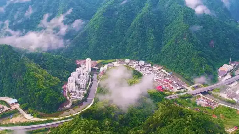 文旅推介，如何防止画风走偏？